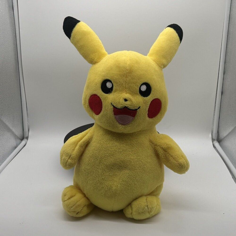 Build-A-Bear Classic Pikachu/Plush Collectible - Pokemon